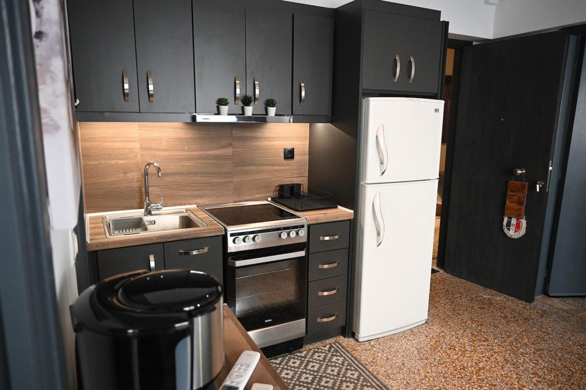 Haris 303 Apartment By Vpn Accomodation Athen Exterior foto